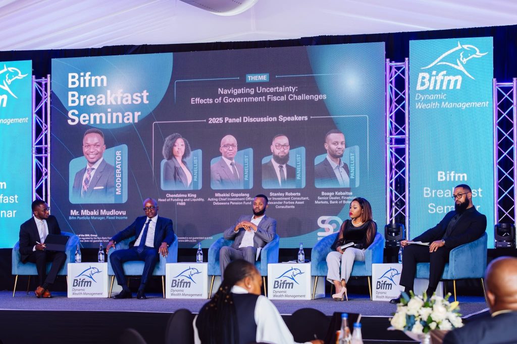 Bifm Panel Discussion on Botswana's Economit Crossrouds: Maneuvering liquidity and market constraints & subdued growth. Mr. Mbaki Mudlovu - Bifm Portfolio Manager, Fixed Income, Mr Boago Kebaitse – Senior Dealer, Financial Markets at Bank of Botswana, Mr. Mbakisi Gopolang - Acting Chief Investment Officer, Debswana Pension Fund, Ms. Chendzimu King - Head of Fundin and Liquidity, FNBB, Mr Stanley Roberts - Senior Investment Consultant, Alexander Forbes Asset Consulting